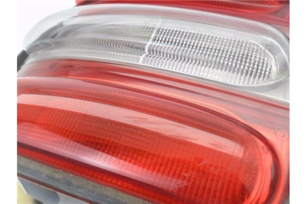 Recambio de piloto trasero izquierdo para fiat brava (182) 1.2 16v 80 clima referencia OEM IAM 37210751S  