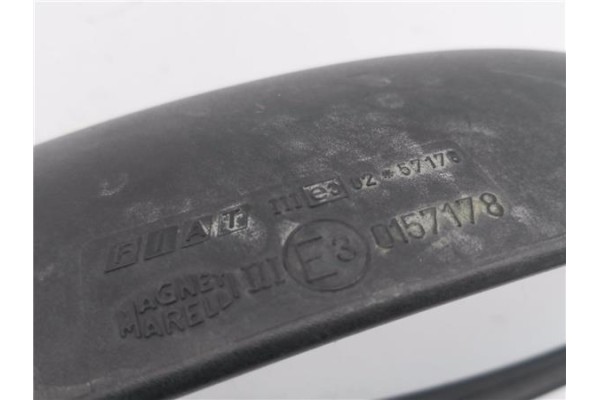 Recambio de retrovisor izquierdo para fiat ii punto (188) berlina 1.2 16v elx referencia OEM IAM E30157178  