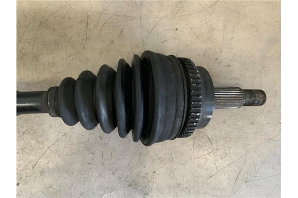 Recambio de palier delantero izquierdo para opel movano furgón/combi 2.5 combi corto l1h1 2.8t referencia OEM IAM 8200178624  