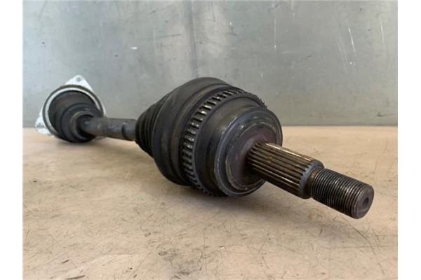 Recambio de palier delantero izquierdo para opel movano furgón/combi 2.5 combi corto l1h1 2.8t referencia OEM IAM 8200178624  