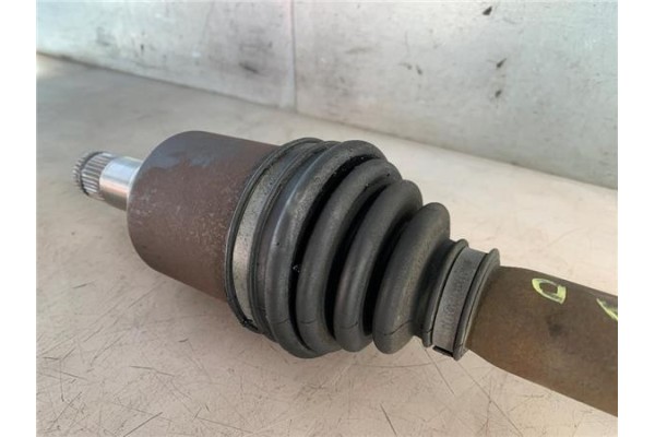 Recambio de palier trasero derecho para smart for two 0.7 referencia OEM IAM Q0003233V011000000  