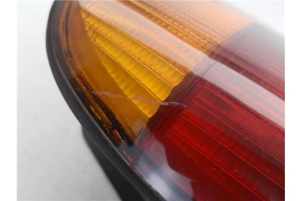 Recambio de piloto trasero izquierdo para lancia dedra berlina 1.6 / 1.6 i.e. le referencia OEM IAM 82432720B  