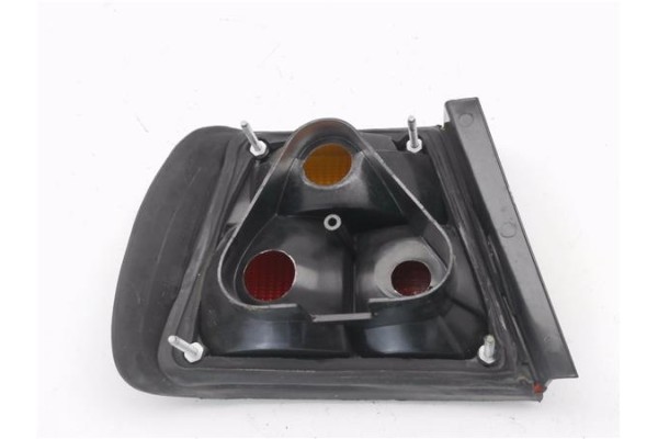 Recambio de piloto trasero derecho para lancia dedra berlina 1.6 / 1.6 i.e. le referencia OEM IAM 82432719B  