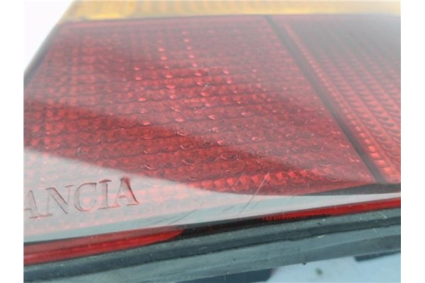 Recambio de piloto trasero derecho para lancia dedra berlina 1.6 / 1.6 i.e. le referencia OEM IAM 82432719B  