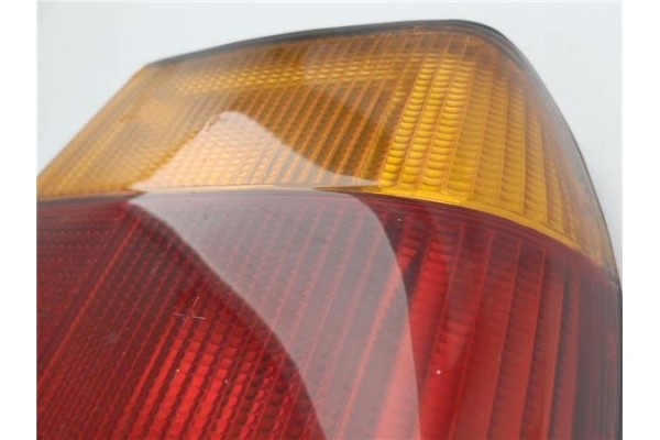 Recambio de piloto trasero derecho para lancia dedra berlina 1.6 / 1.6 i.e. le referencia OEM IAM 82432719B  