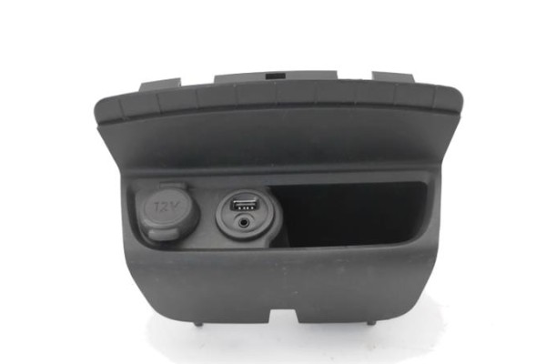 Recambio de embellecedor salpicadero para peugeot 2008 1.2 access referencia OEM IAM   