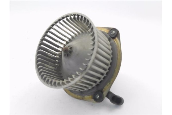 Recambio de motor calefaccion para nissan terrano (wd21) 2.7 td 4wd referencia OEM IAM 2722001G03  