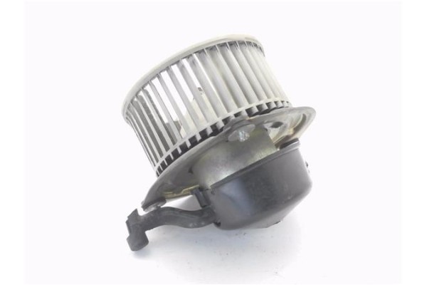 Recambio de motor calefaccion para nissan terrano (wd21) 2.7 td 4wd referencia OEM IAM 2722001G03  