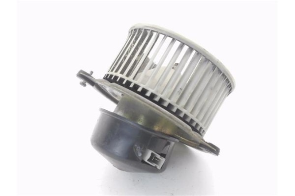 Recambio de motor calefaccion para nissan terrano (wd21) 2.7 td 4wd referencia OEM IAM 2722001G03  