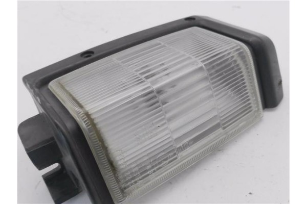 Recambio de intermitente delantero dcho para nissan terrano (wd21) 2.7 td 4wd referencia OEM IAM 21223922 7R01328 