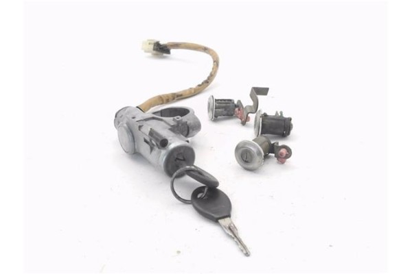 Recambio de llave para nissan terrano (wd21) 2.7 td 4wd referencia OEM IAM 4875001 4875001G00 