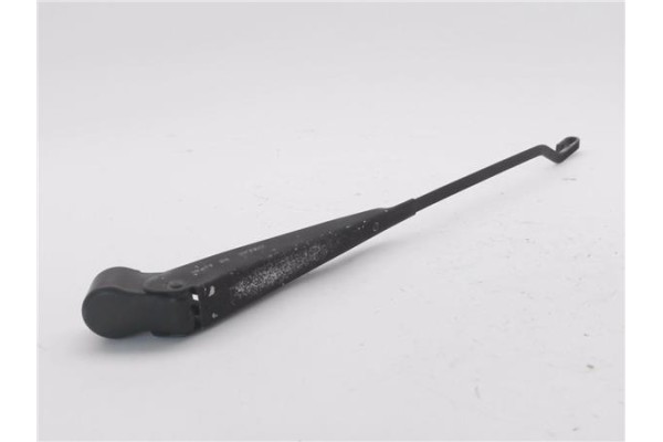 Recambio de brazo limpiaparabrisas delantero izquierdo para nissan terrano (wd21) 2.7 td 4wd referencia OEM IAM 288800F000  