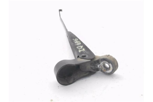 Recambio de brazo limpiaparabrisas delantero izquierdo para nissan terrano (wd21) 2.7 td 4wd referencia OEM IAM 288800F000  