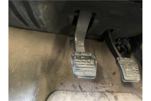 Recambio de pedal embrague para jaguar x-type 2.0 d executive referencia OEM IAM C2N4069  