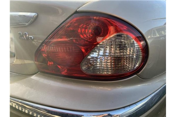 Recambio de piloto trasero derecho para jaguar x-type 2.0 d executive referencia OEM IAM C2S1572 C2S40487 