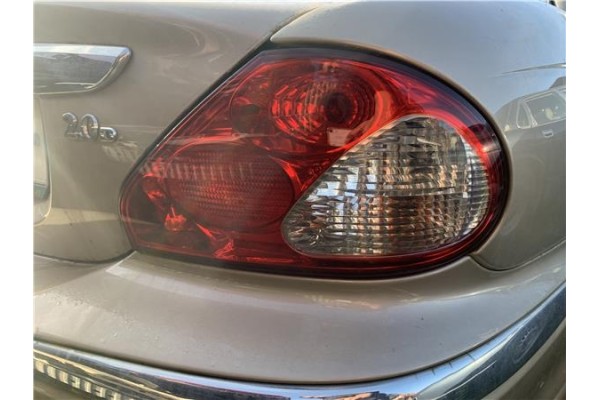 Recambio de piloto trasero derecho para jaguar x-type 2.0 d executive referencia OEM IAM C2S1572 C2S40487 