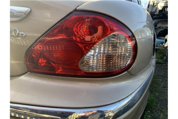 Recambio de piloto trasero derecho para jaguar x-type 2.0 d executive referencia OEM IAM C2S1572 C2S40487 