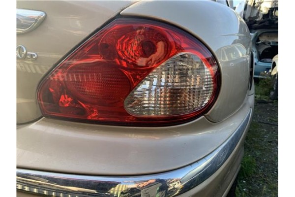 Recambio de piloto trasero derecho para jaguar x-type 2.0 d executive referencia OEM IAM C2S1572 C2S40487 