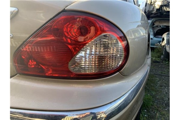 Recambio de piloto trasero derecho para jaguar x-type 2.0 d executive referencia OEM IAM C2S1572 C2S40487 