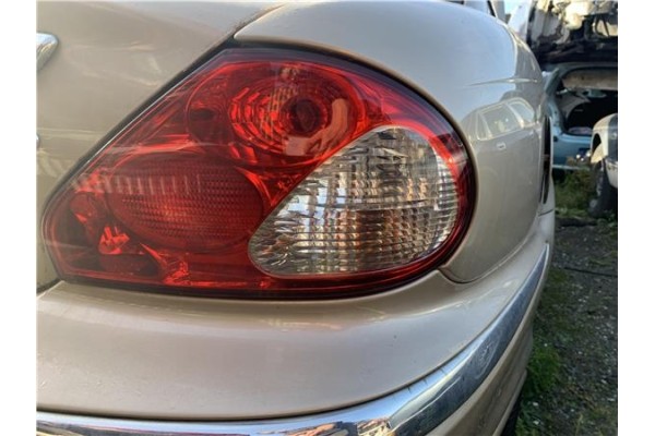 Recambio de piloto trasero derecho para jaguar x-type 2.0 d executive referencia OEM IAM C2S1572 C2S40487 