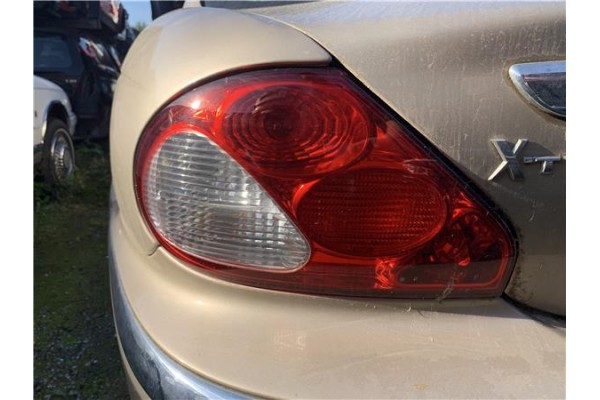 Recambio de piloto trasero izquierdo para jaguar x-type 2.0 d executive referencia OEM IAM C2S1576 C2S40488 