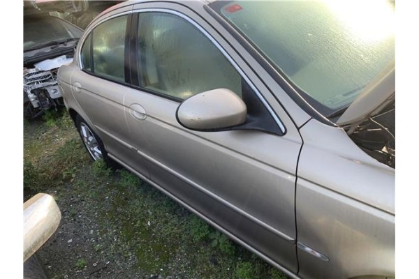 Recambio de puerta delantero derecha para jaguar x-type 2.0 d executive referencia OEM IAM C2S21952 C2S42629 