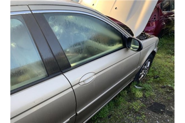 Recambio de puerta delantero derecha para jaguar x-type 2.0 d executive referencia OEM IAM C2S21952 C2S42629 