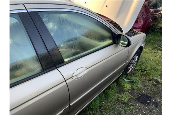 Recambio de puerta delantero derecha para jaguar x-type 2.0 d executive referencia OEM IAM C2S21952 C2S42629 