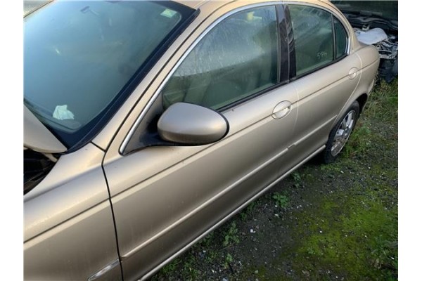 Recambio de puerta delantero izquierda para jaguar x-type 2.0 d executive referencia OEM IAM C2S21953 C2S42630 
