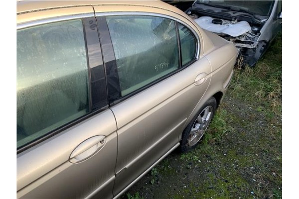 Recambio de puerta trasero izquierda para jaguar x-type 2.0 d executive referencia OEM IAM C2S29428  