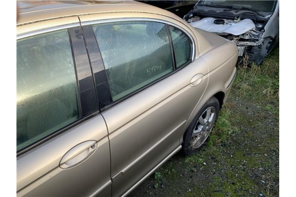 Recambio de puerta trasero izquierda para jaguar x-type 2.0 d executive referencia OEM IAM C2S29428  
