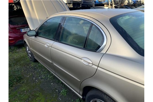 Recambio de puerta trasero izquierda para jaguar x-type 2.0 d executive referencia OEM IAM C2S29428  