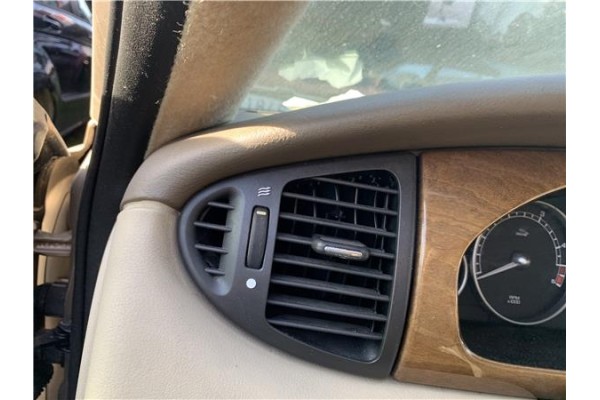 Recambio de rejilla entrada de aire para jaguar x-type 2.0 d executive referencia OEM IAM C2S20106  