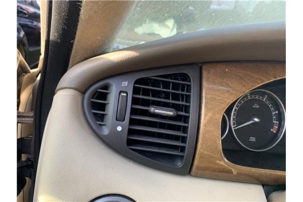 Recambio de rejilla entrada de aire para jaguar x-type 2.0 d executive referencia OEM IAM C2S20106  