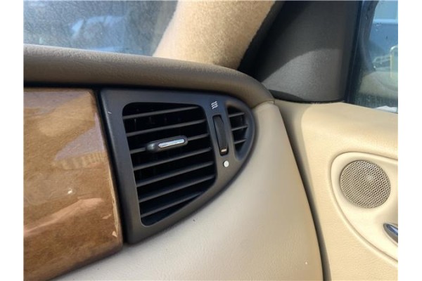 Recambio de rejilla entrada de aire para jaguar x-type 2.0 d executive referencia OEM IAM C2S20104  