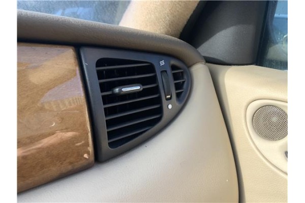 Recambio de rejilla entrada de aire para jaguar x-type 2.0 d executive referencia OEM IAM C2S20104  