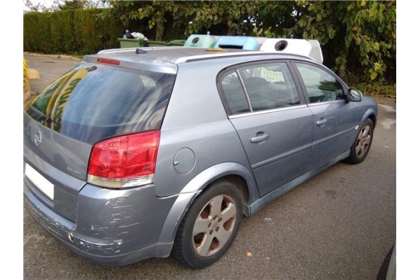 opel signum del año 2004