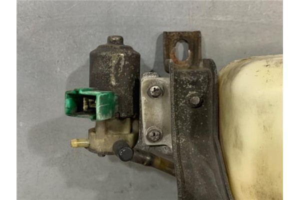 Recambio de deposito limpiaparabrisas para nissan terrano (wd21) 2.7 td 4wd referencia OEM IAM 2891046G00  