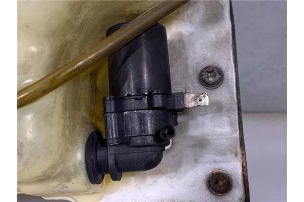 Recambio de deposito limpiaparabrisas para nissan terrano (wd21) 2.7 td 4wd referencia OEM IAM 2891046G00  
