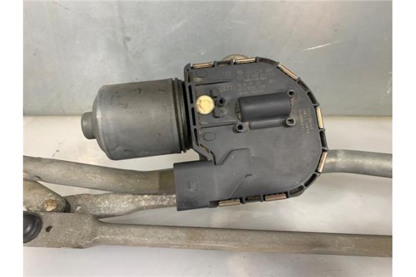 Recambio de motor limpiaparabrisas delantero para audi a6 avant (4f5) 2.7 tdi referencia OEM IAM 0390241771  