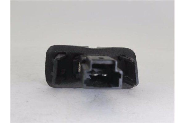 Recambio de piloto matricula para citroen c3 1.1 i referencia OEM IAM 71907190  