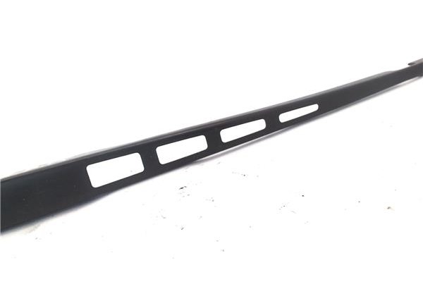 Recambio de brazo limpiaparabrisas delantero derecho para audi a6 avant (4f5) 2.7 tdi referencia OEM IAM 4F1955409  