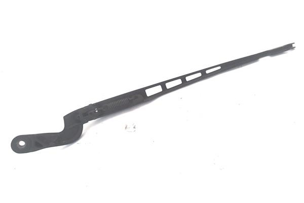 Recambio de brazo limpiaparabrisas delantero derecho para audi a6 avant (4f5) 2.7 tdi referencia OEM IAM 4F1955409  