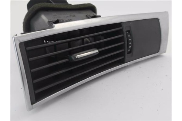 Recambio de rejilla entrada de aire para audi a6 avant (4f5) 2.7 tdi referencia OEM IAM 4F1820901C  