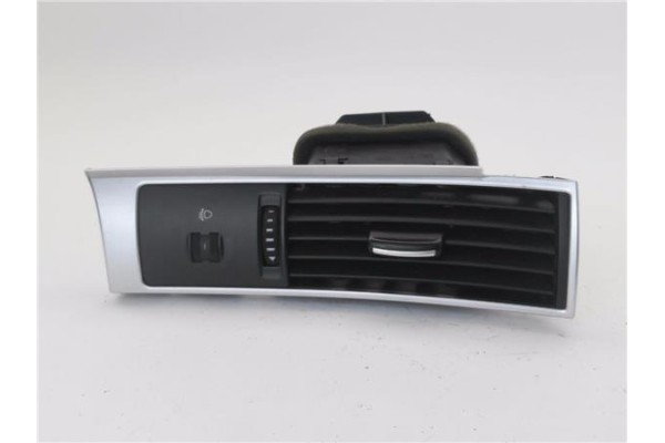 Recambio de rejilla entrada de aire para audi a6 avant (4f5) 2.7 tdi referencia OEM IAM 4F2820902D  