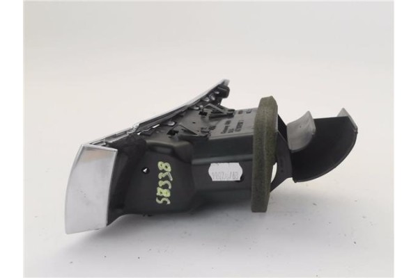 Recambio de rejilla entrada de aire para audi a6 avant (4f5) 2.7 tdi referencia OEM IAM 4F2820902D  