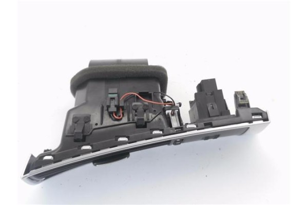 Recambio de rejilla entrada de aire para audi a6 avant (4f5) 2.7 tdi referencia OEM IAM 4F2820902D  