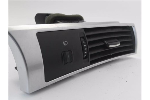 Recambio de rejilla entrada de aire para audi a6 avant (4f5) 2.7 tdi referencia OEM IAM 4F2820902D  