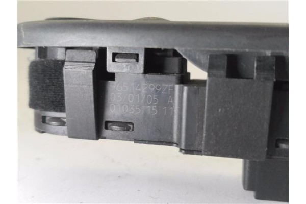 Recambio de mando elevalunas delantero izquierdo para citroen c5 berlina 2.0 exclusive referencia OEM IAM 96514299ZF 532697045 