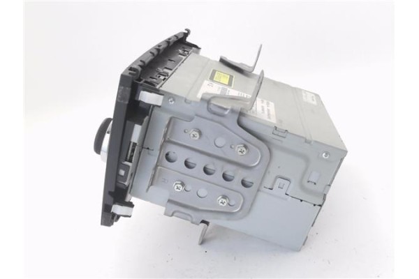 Recambio de autoradio para honda cr-v iii 2.0 i referencia OEM IAM 39100SWAG102  